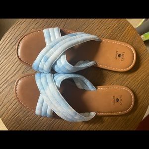 Shade & Shore sandals size 9.
